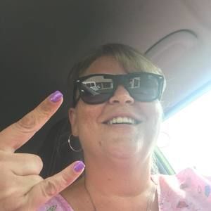 Meet your Posher, Beth